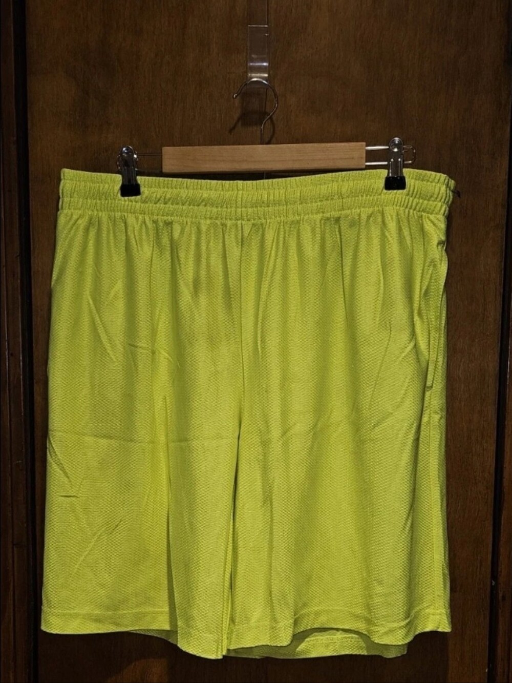 Vintage Y2K Mens Starter Neon Yellow/Green Shorts With Pockets Elastic Waist
